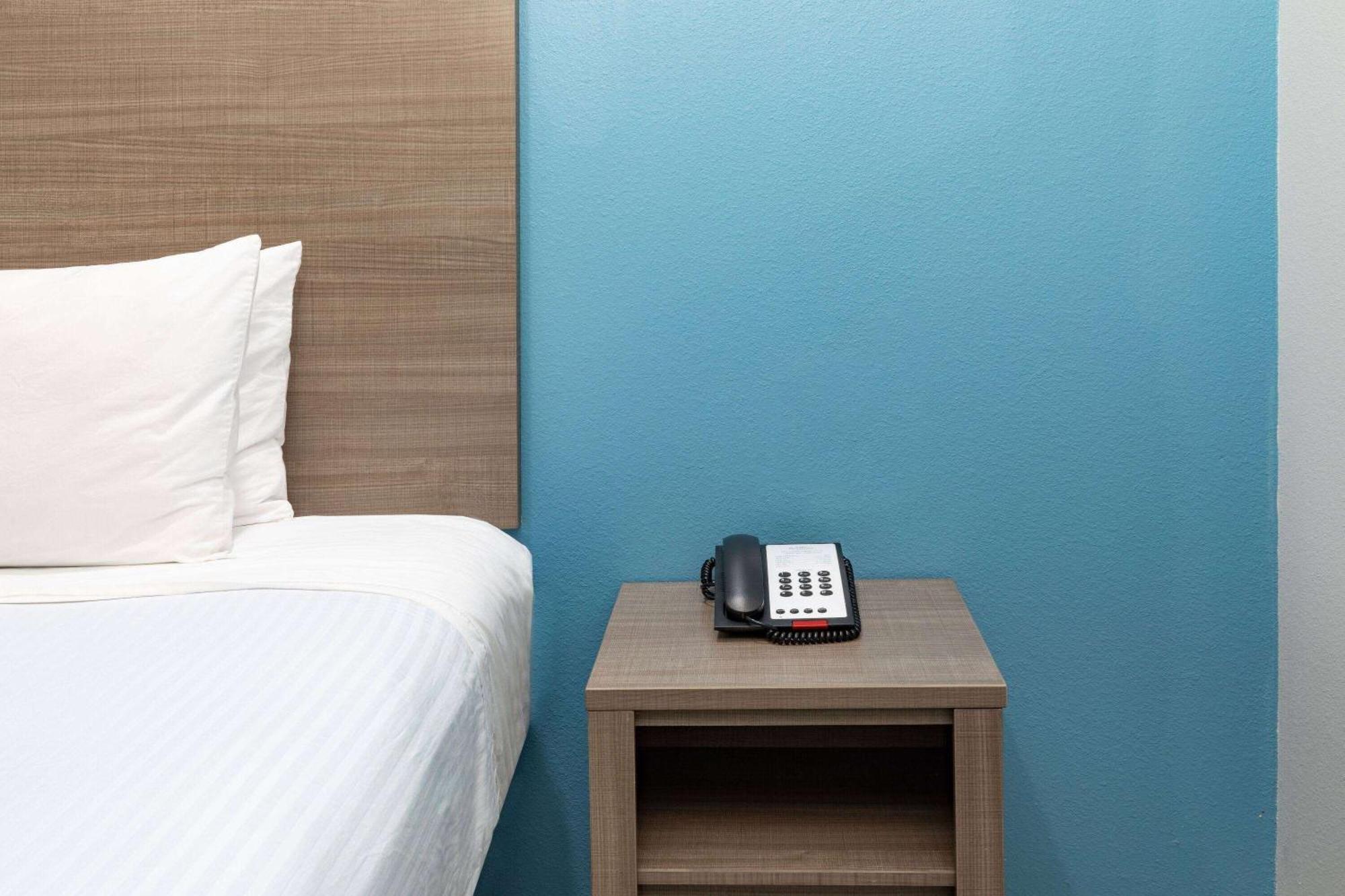 Baymont By Wyndham Freeport Texas Hotel ภายนอก รูปภาพ