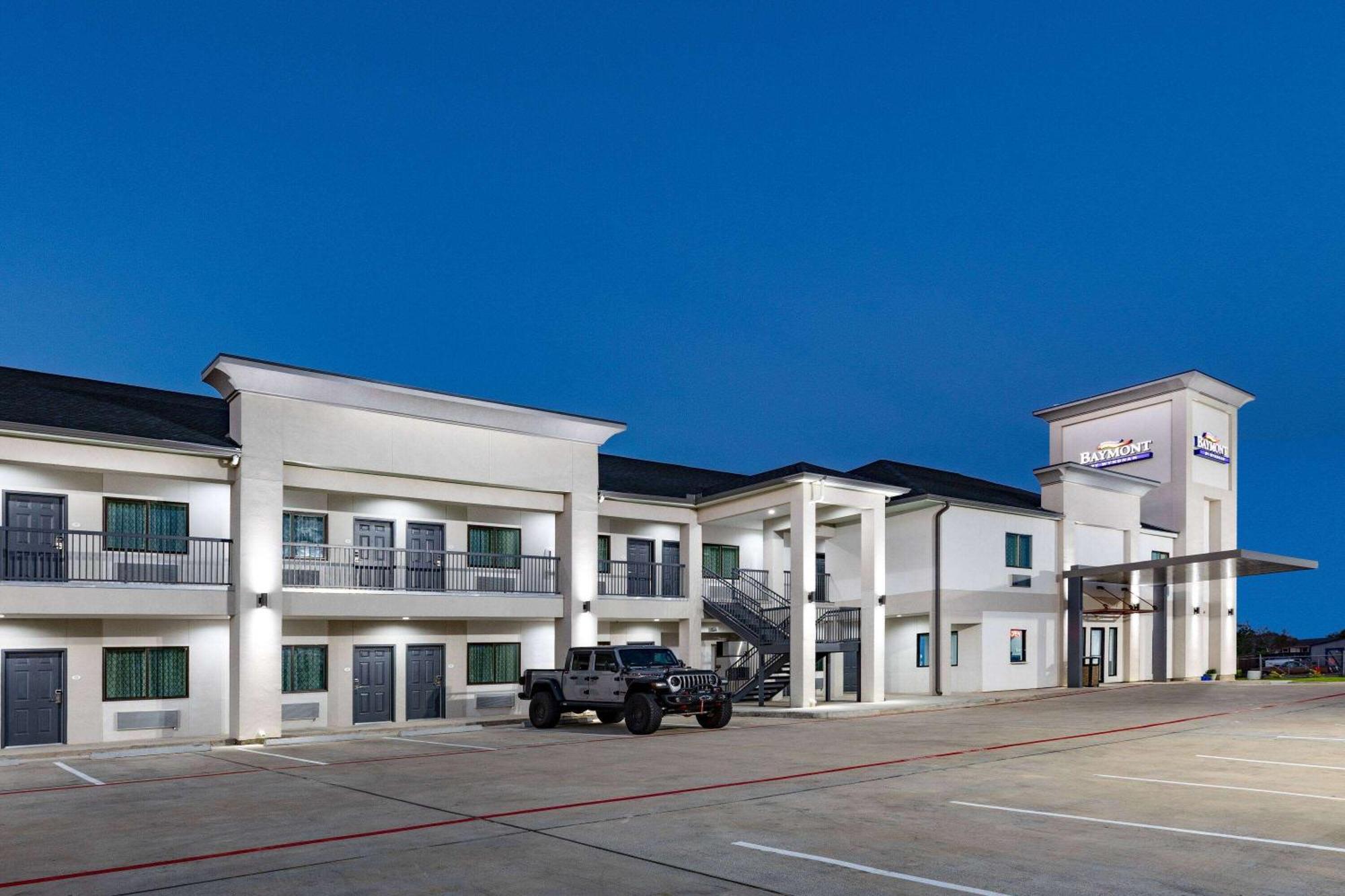 Baymont By Wyndham Freeport Texas Hotel ภายนอก รูปภาพ